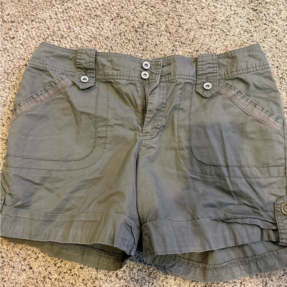 Tribal Gray Women's Shorts